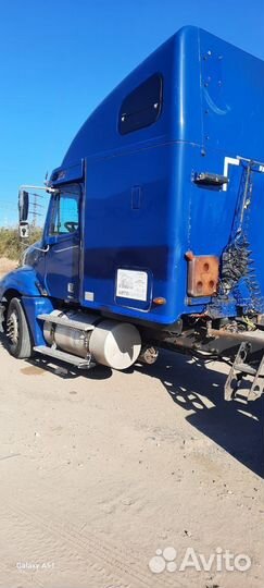 Freightliner Columbia, 2002