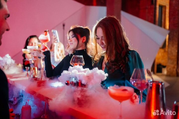 Выездной бар, бармен