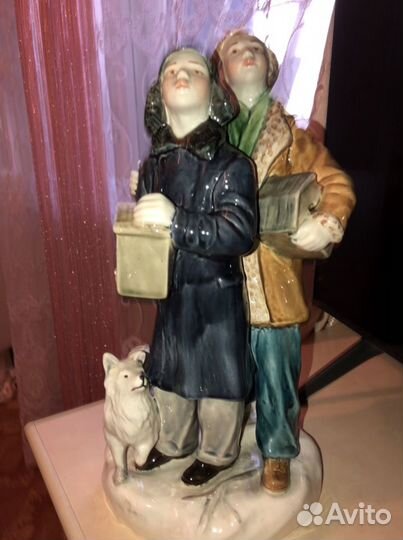 Продам рeдкую фаpфоровую статуэтку 