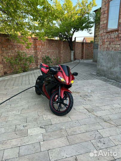 Yamaha R1 Аналог