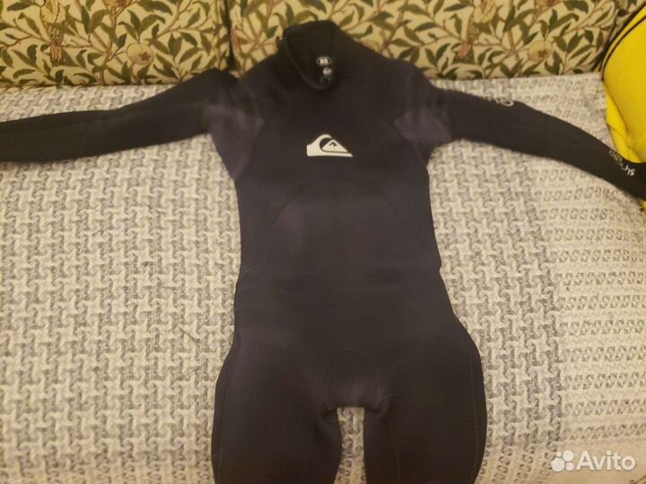 Гидрокостюм мужской XS мокрый
