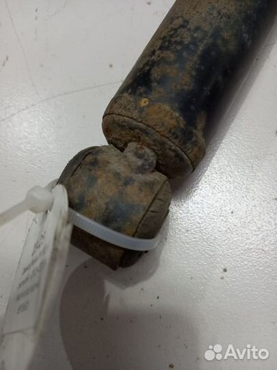 Daewoo Nexia (N100) l Амортизатор задний