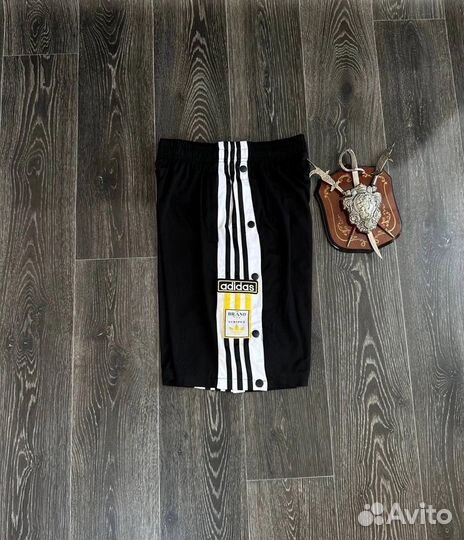 Шорты Adidas