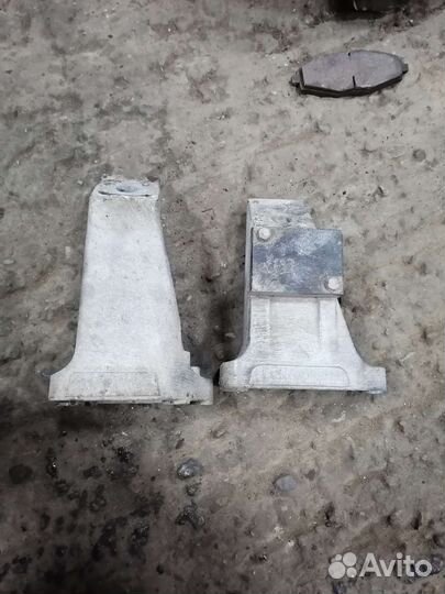 Кронштейн двигателя Mitsubishi Pajero pinin