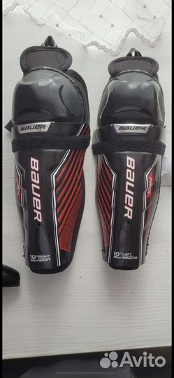 Щитки хоккейные 10