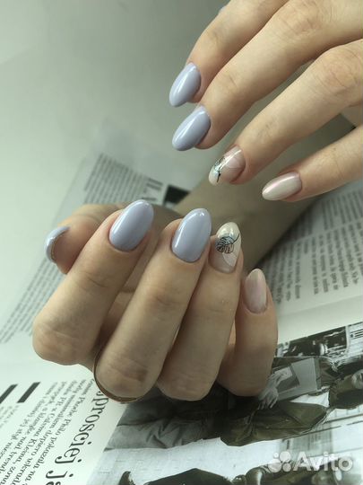 Модель на маникюр