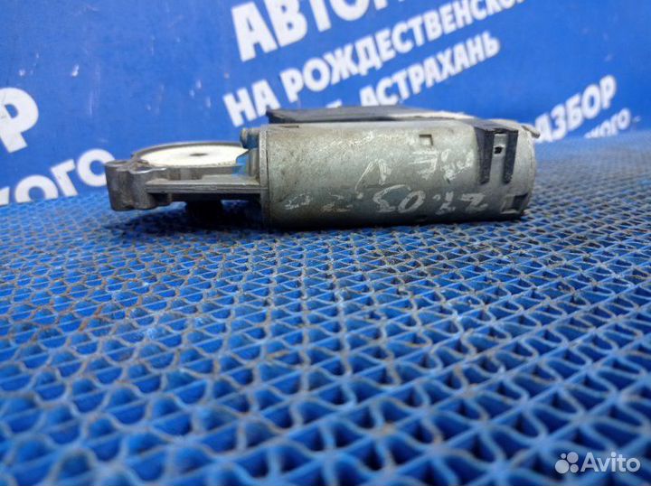 Моторчик люка Bmw E39 седан 2001