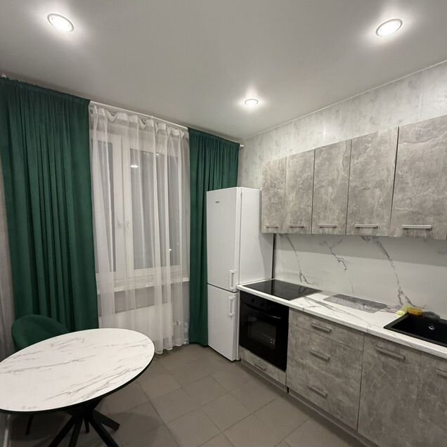 2-к. квартира, 47 м², 4/12 эт.