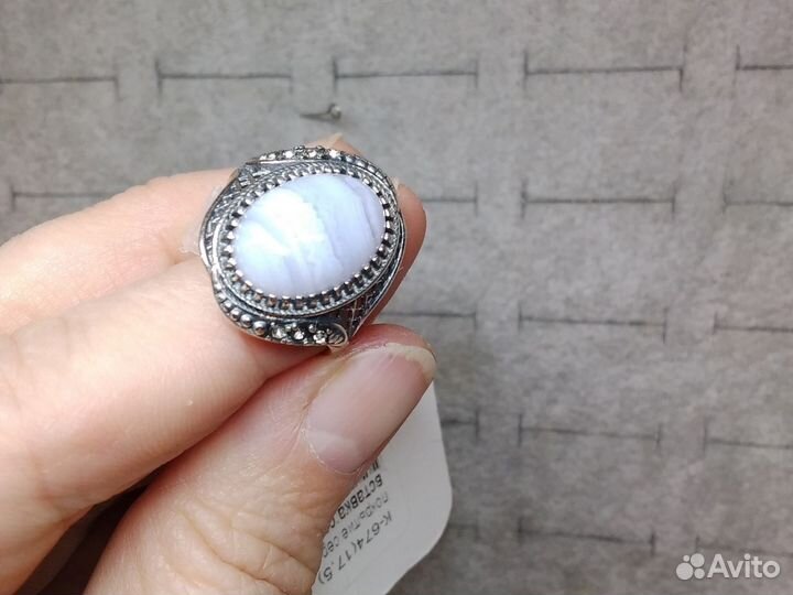 Кулон и кольцо с сапфирином