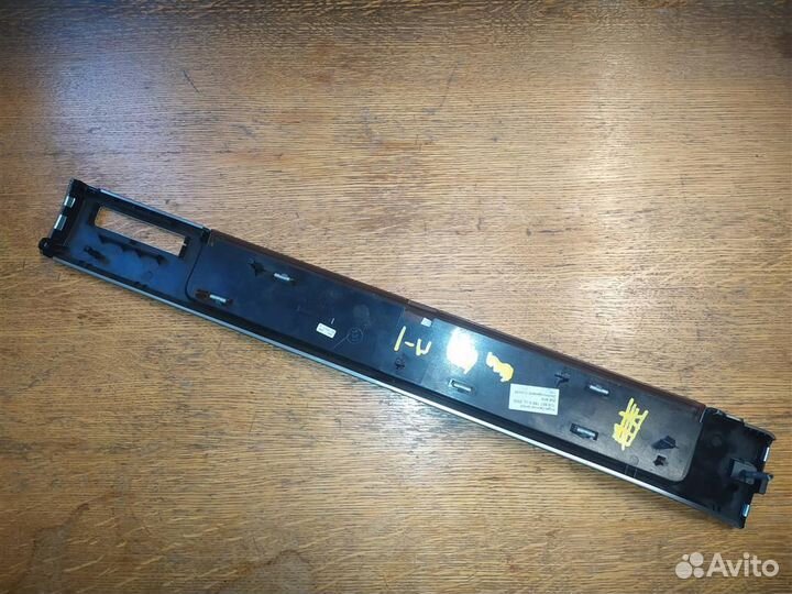 Накладка декоративная VW Touareg