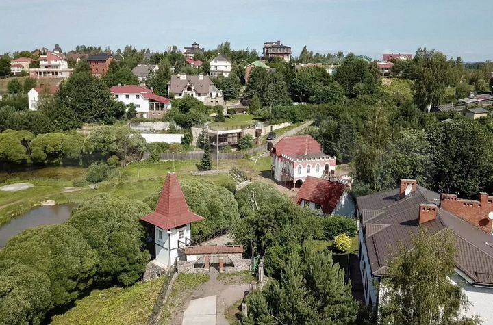 Коттедж 211 м² на участке 62,8 сот.