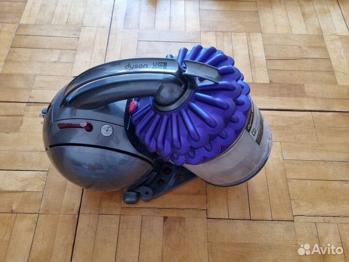 Пылесос dyson dc52