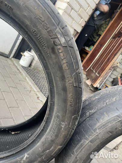 Continental Conti4x4Contact 235/50 R19