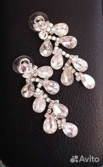 Серьги с камнями