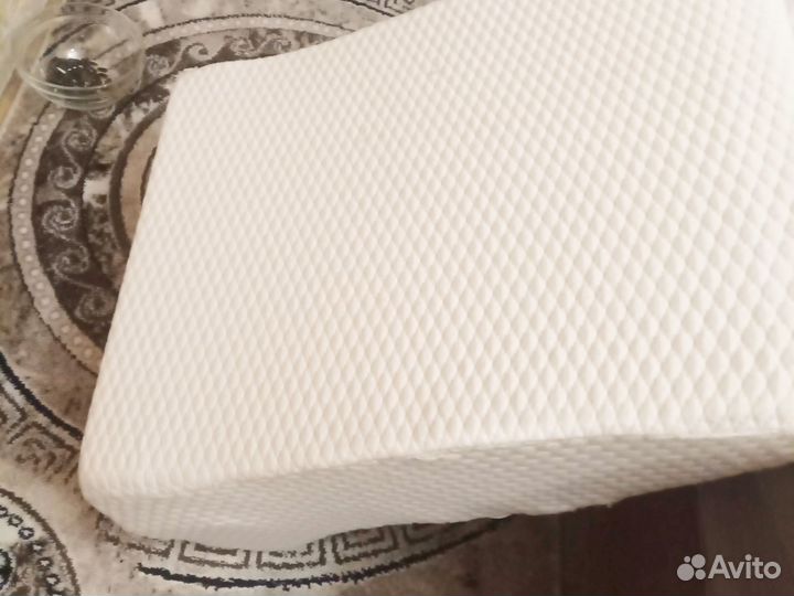 Подушка ортопедическая