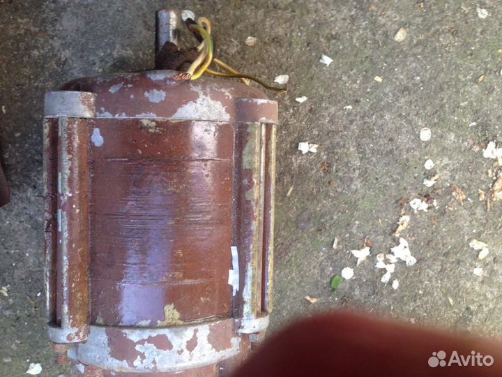 Электродвигатель 220в