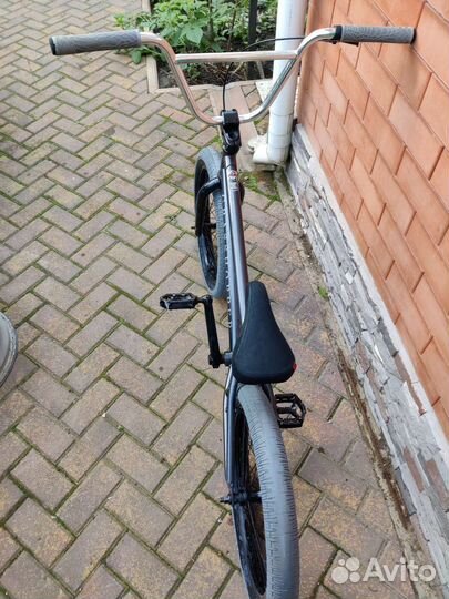 BMX Tech team grasshopper