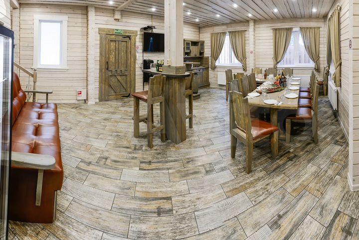 Коттедж 240 м² на участке 10 сот.