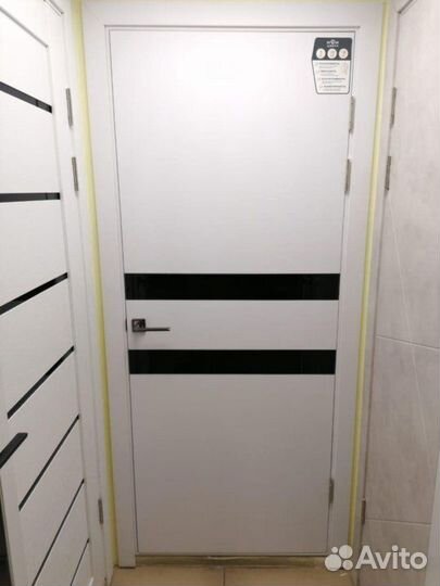 Дверь межкомнатная с декоративным стеклом