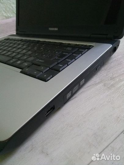 Ноутбук Toshiba на запчасти