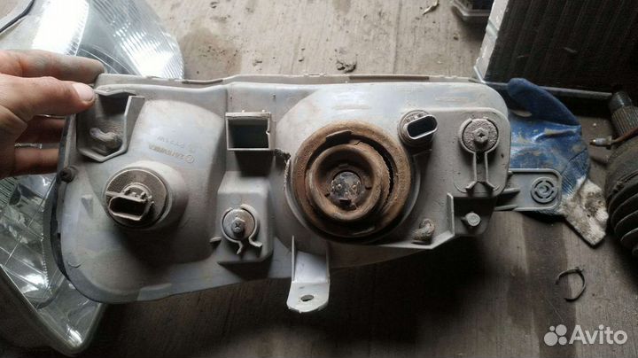 Фары Hyundai Accent