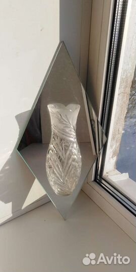 Зеркало с вазой