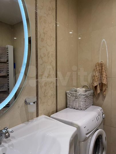 3-к. квартира, 100 м², 1/5 эт.