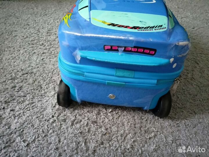 Чемодан дорожный детский