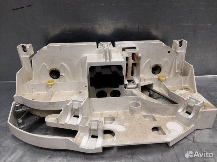 Блок управления отопителем Volkswagen Golf 4