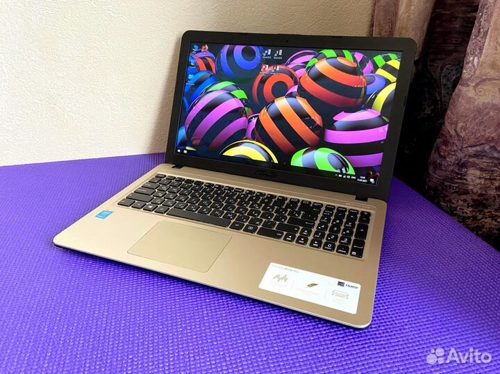 Ноутбук Asus X540LJ Core i3 / 8GB/ SSD/ 920M/Сумка