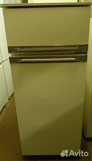 Двухкамерный холодильник 