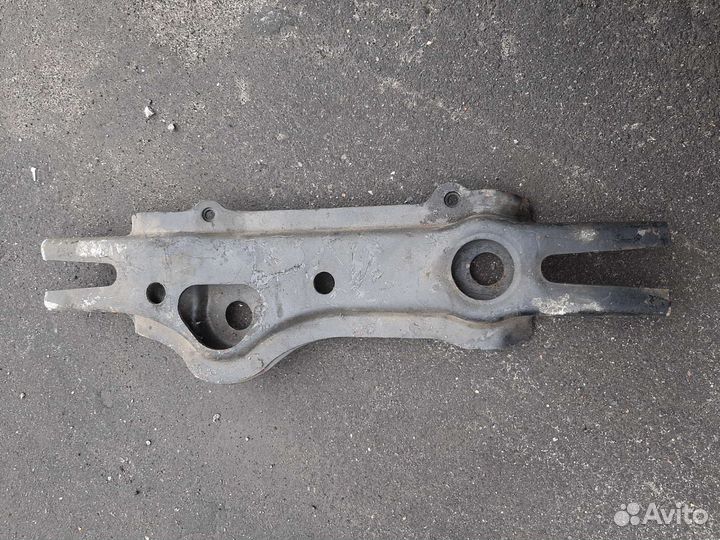 Балка передняя поперечная для Mazda BT-50 2006