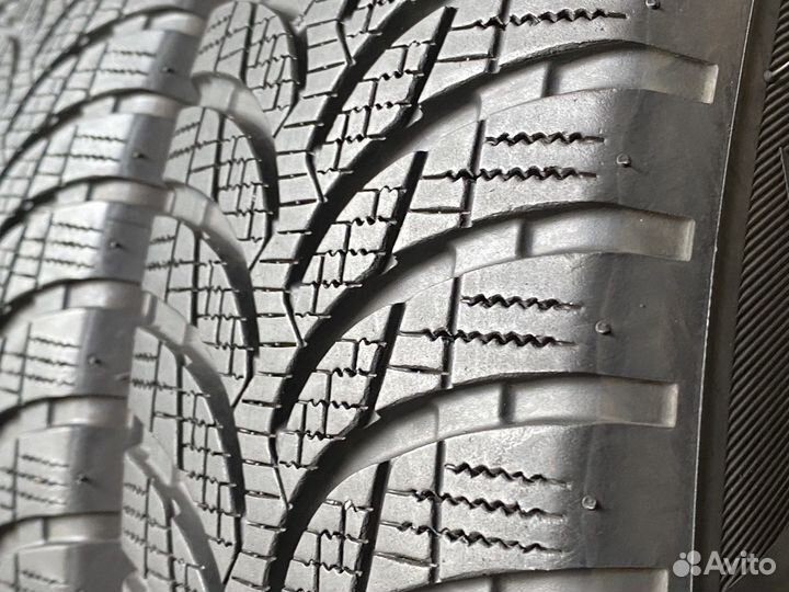 Bridgestone Blizzak LM-500 155/70 R19