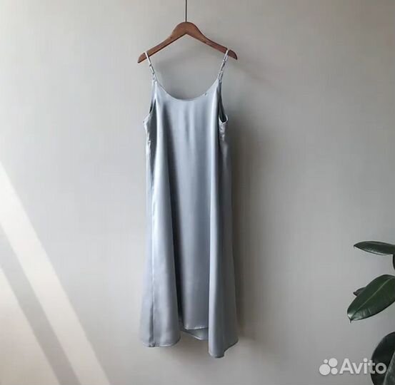 Платье женское атласное шелковое 42 44