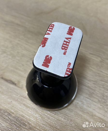 Держатель для телефона в машину магнитный