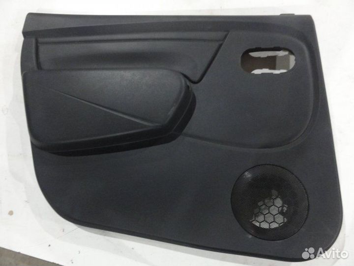 Обшивка двери задней левой Лада Ларгус универсал