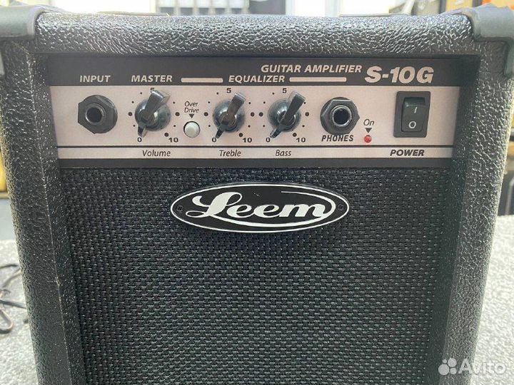 Гитарный комбоусилитель