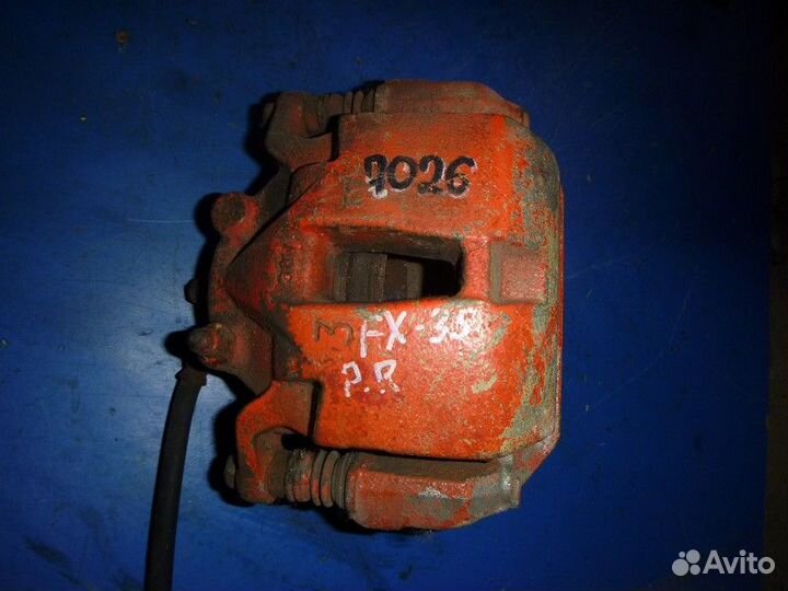 Суппорт передний правый infiniti FX (S50) 2003-200