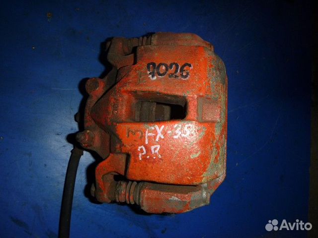 Суппорт передний правый infiniti FX (S50) 2003-200