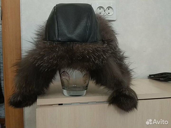 Женская шапка