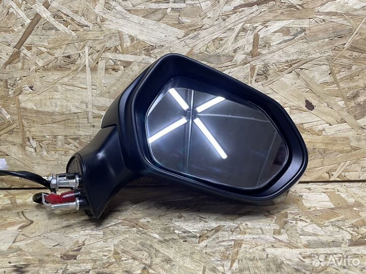 Зеркало правое 8 контактов Toyota Camry 75