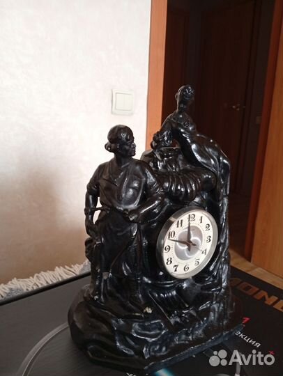 Часы настольные. Хозяйка медной горы Молния