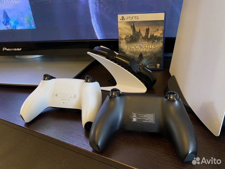 Sony PlayStation 5 + 70 Игр