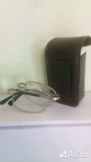 Очки для чтения складные