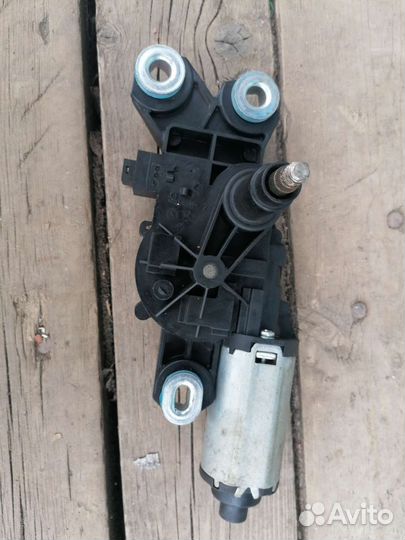 Моторчик дворника задний вольво v70 хс70 2013гв