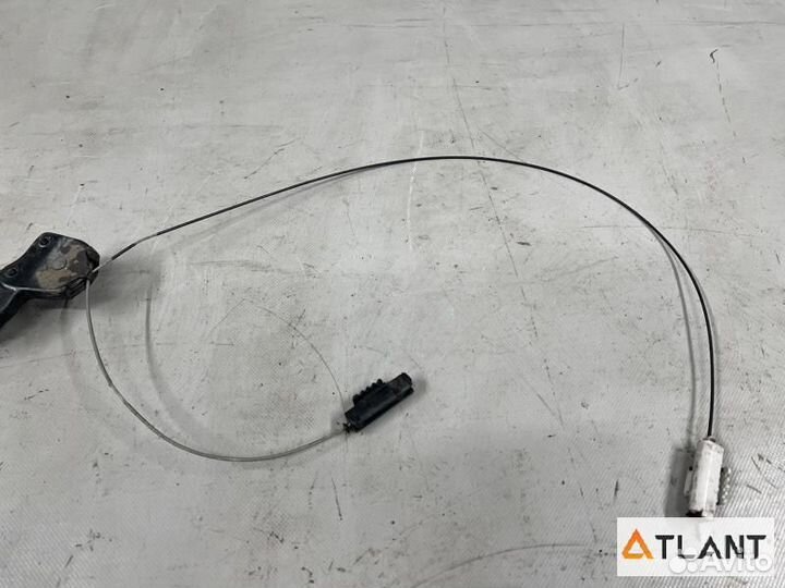 Доводчик двери задний правый toyota voxy