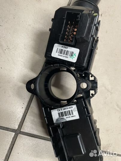 Подрулевой переключатель Hyundai I30 934202L011