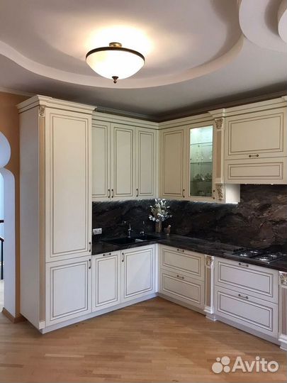 Кухня в потолок