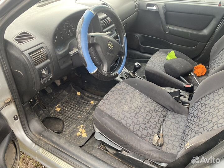 В разборе opel astra G