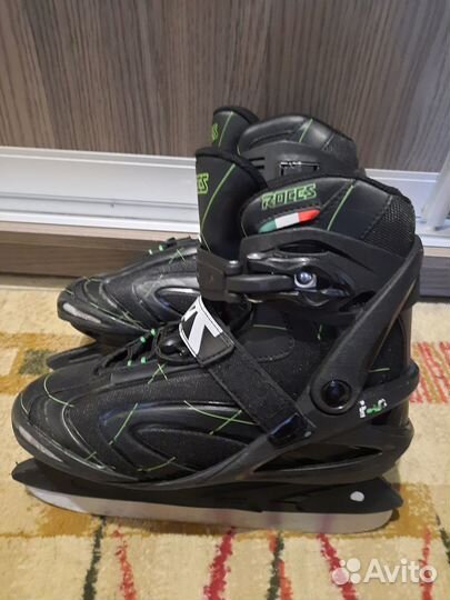 Коньки мужские 41-42 размер